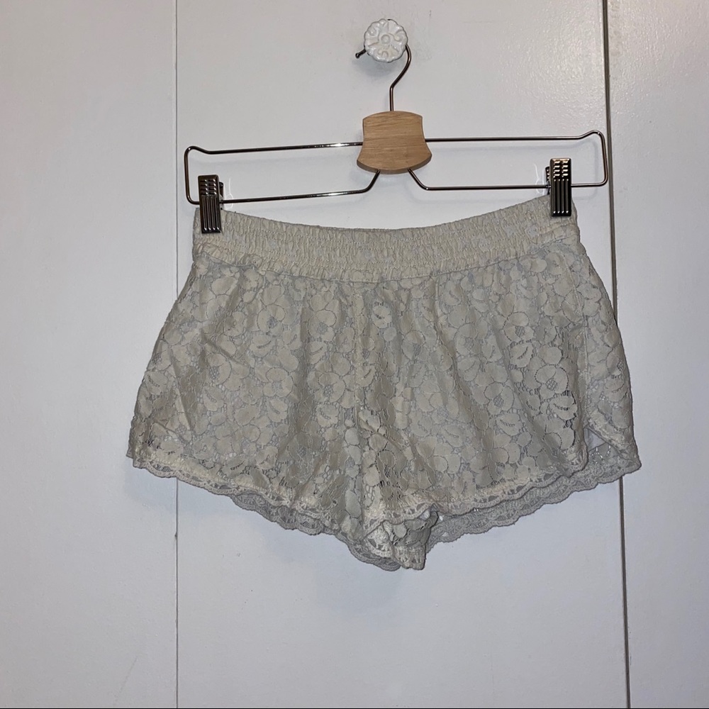 Talula Maywood Floral Lace Shorts
